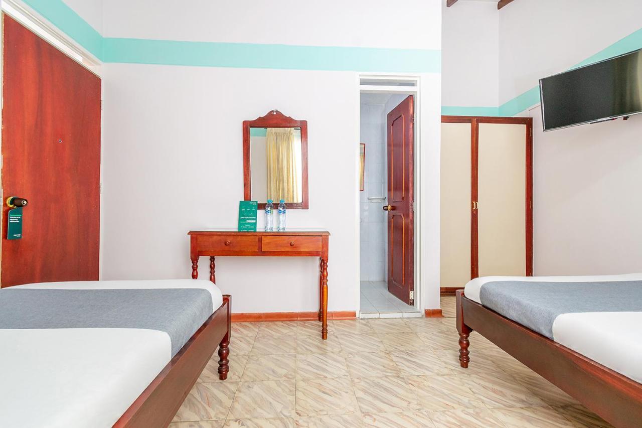 Hotel Puerta Del Sol 波帕扬 外观 照片